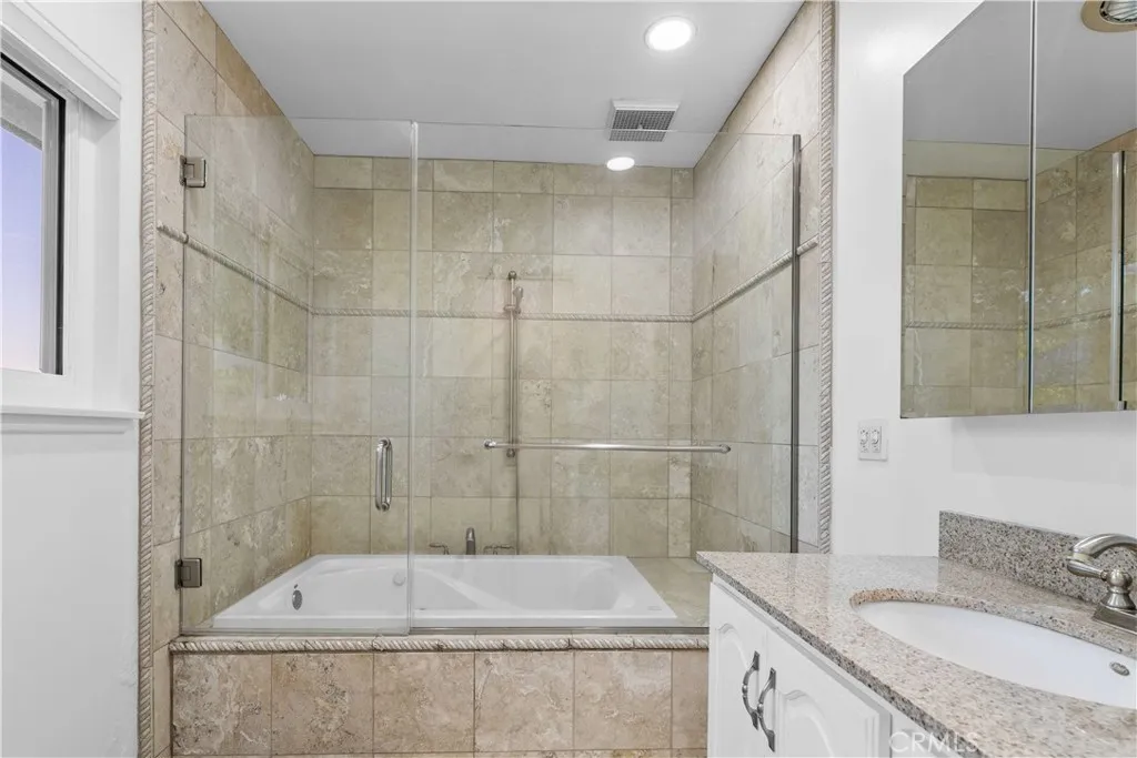 2320 Jayma Lane, La Crescenta, California 91214 home-pic-37